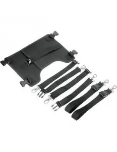 BASE UNIVERSELLE POUR LA FIXATION DES BOTTES SUR LE SIÈGE ARRIÈRE