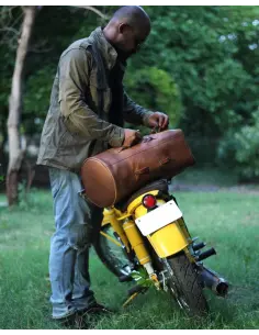 VINTAGE TAN LEATHER SADDLE BAG MILITARY DUFFEL BY TRIP MACHINE 2
