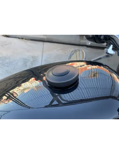 BOUCHON LISSE NOIR MAT POUR HARLEY AVEC CLÉ