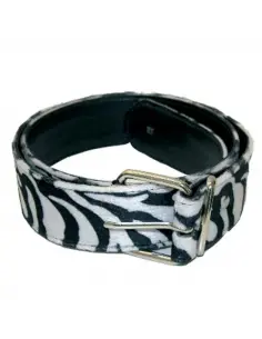 CINTO DE PELE DE ZEBRA COM FIVELA SIMPLES